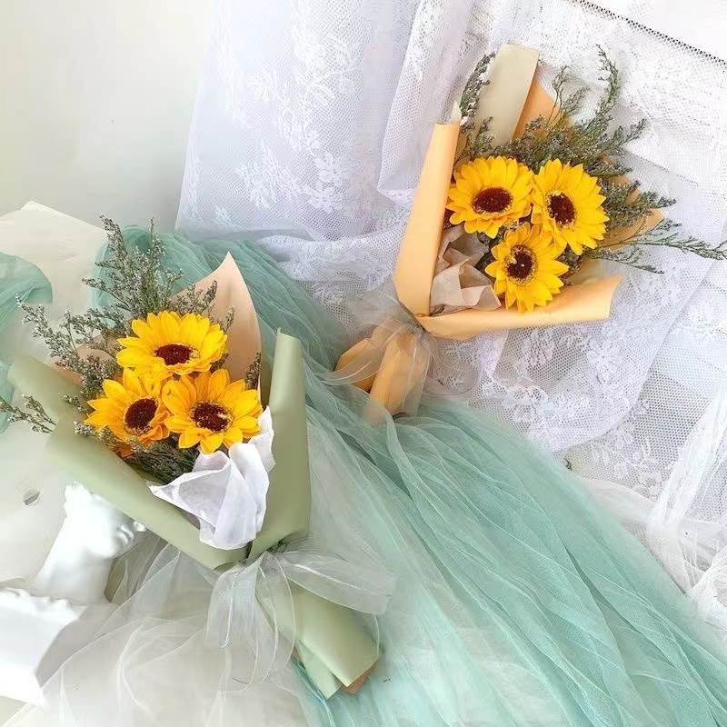 向日葵花束 仿真香皂花满天星送男女朋友情人节礼物 永生玫瑰花束