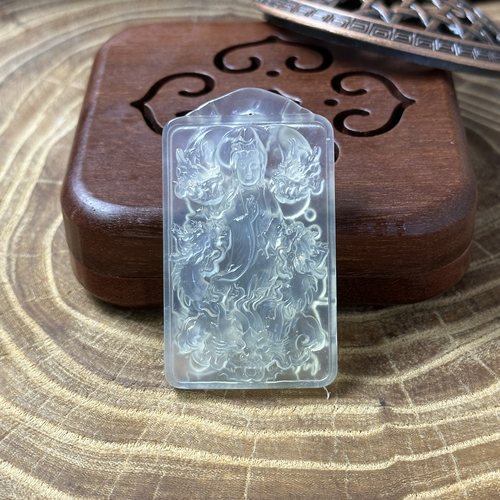 岫玉九龙观音吊坠高冰高透