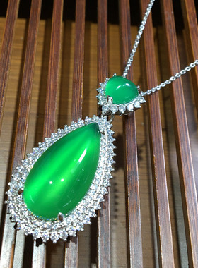 天然冰种帝王绿玉髓锁骨项链玉坠