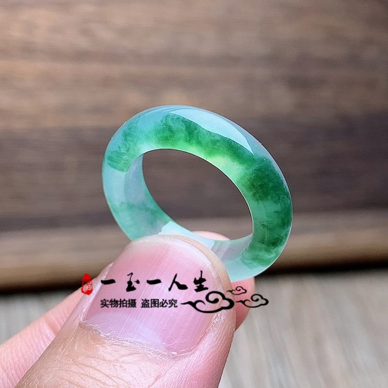 天然缅甸翡翠冰种飘花玉戒指指挥