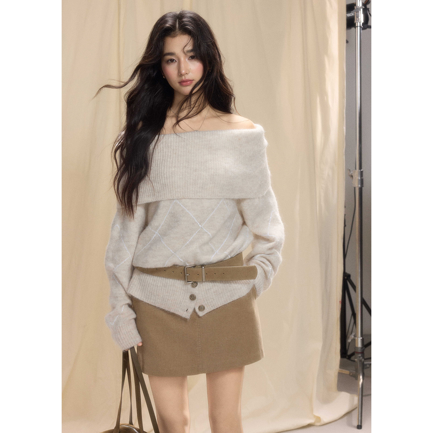 贰羊设计【絮泱】雾感羊毛针织一字露肩格纹毛衣女软糯慵懒冬上衣,女装/女士精品,毛衣,淘宝优惠券,粉丝福利购,淘宝优惠卷