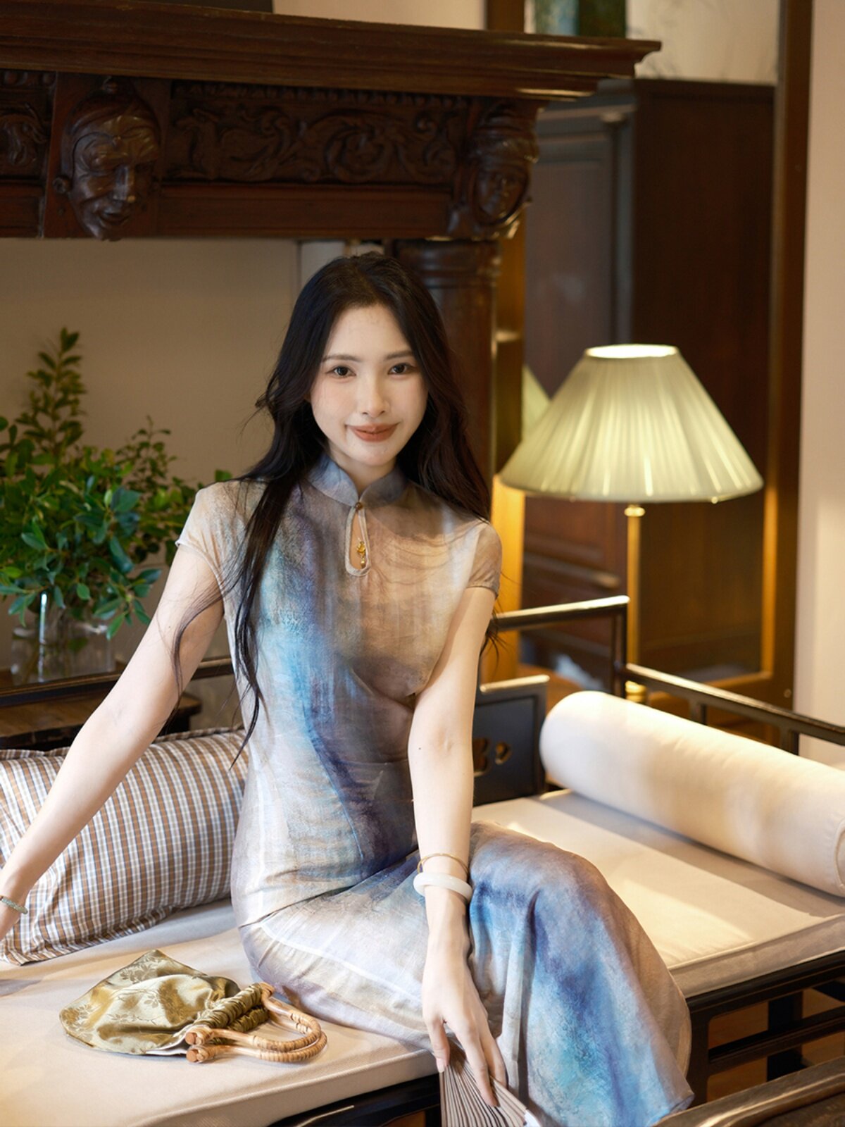 이량디자인 [단경각] 민족풍 신중국풍 레이온 복고 번짐 대비 스탠드 칼라 개량 반팔 치파오