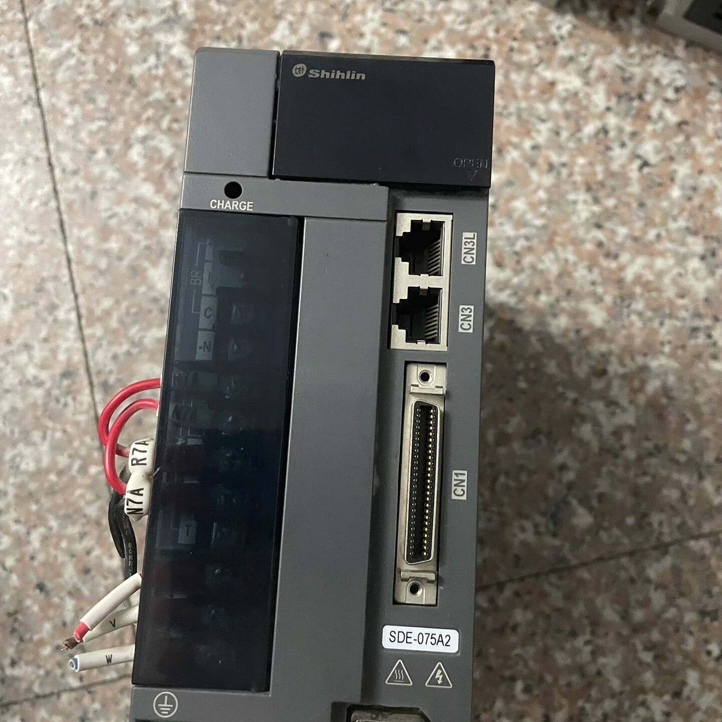 议价-士林伺服驱动器SDE-075A2(750w) 单驱动 拆机