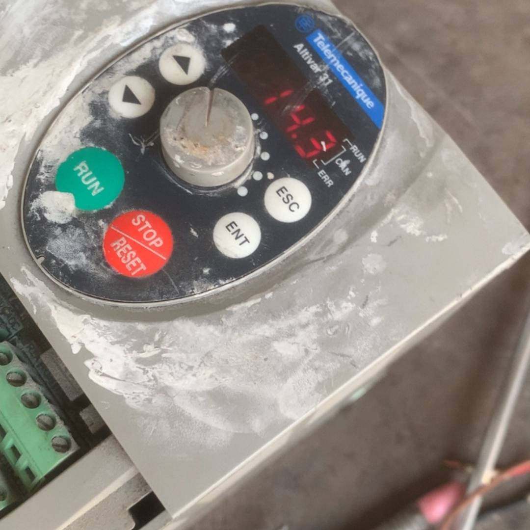 议价-施耐德变频器ATV31HU55N4A (5.5kw/7.5H