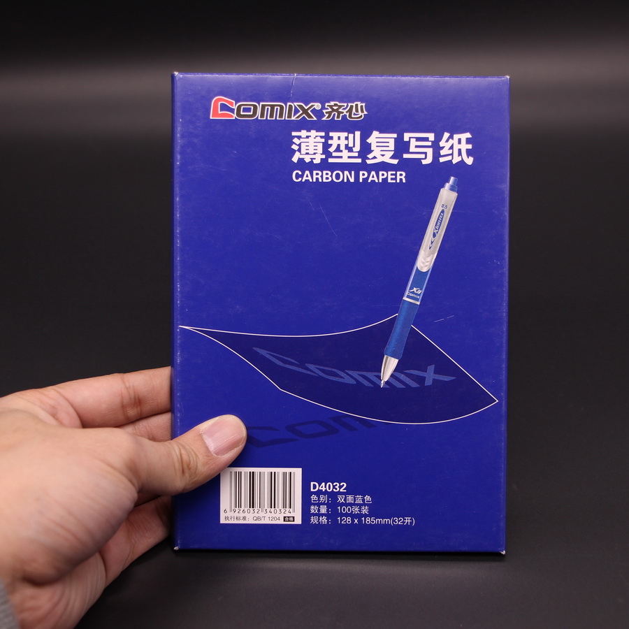 采用蜡料，色料和油墨、经久耐用，涂料均匀、复写清晰、保存时间长。蜡料、油料吸附性好。---------------【尺寸】：128mm×185mm（32K）
