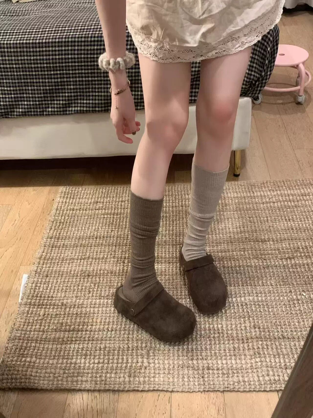 咖色小腿袜子女秋冬中筒袜纯棉复古美拉德堆堆袜春秋花边韩版长袜