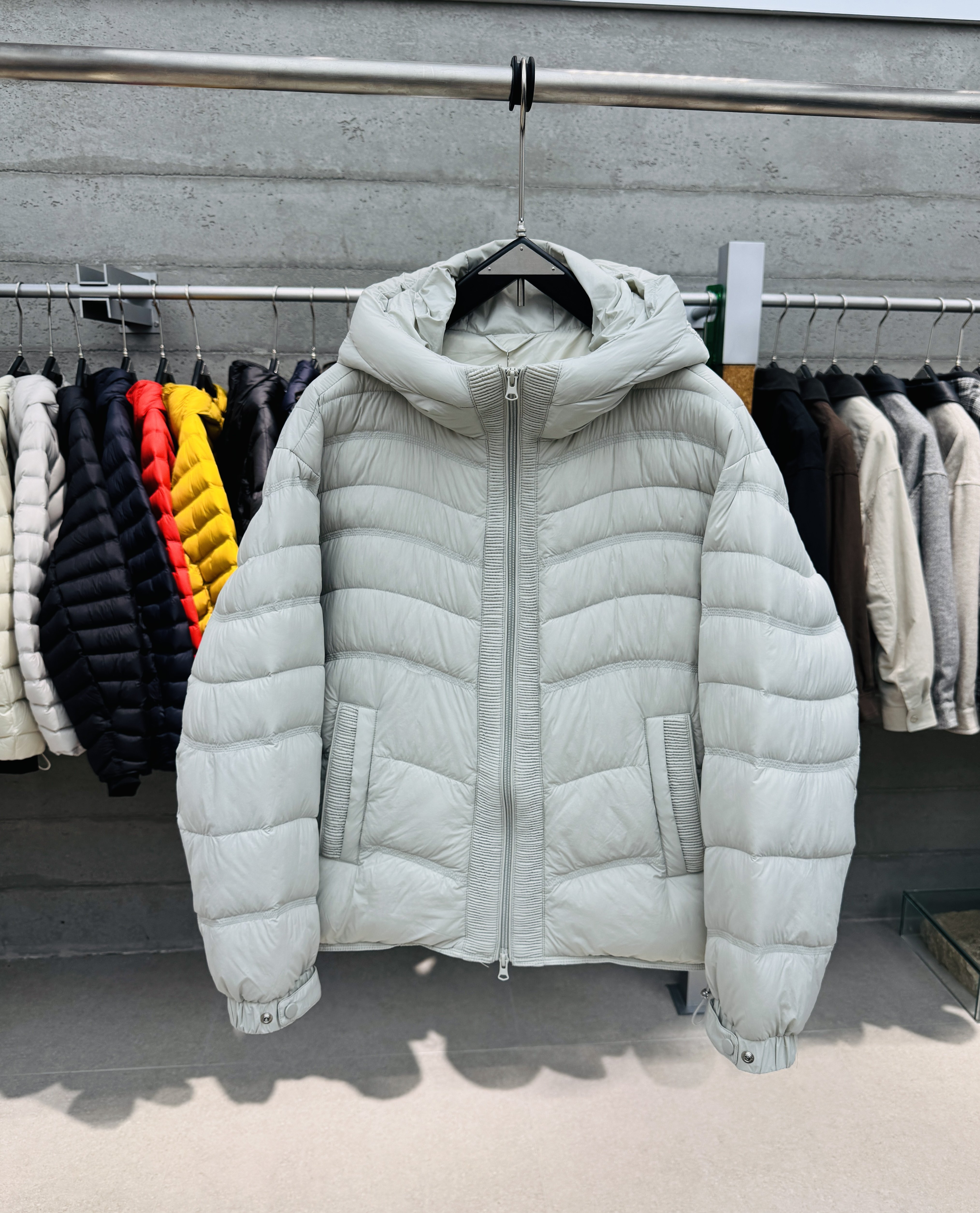 冬季新款男士90白鸭绒连帽羽绒服简约纯色百搭加厚保暖通勤羽绒衣
