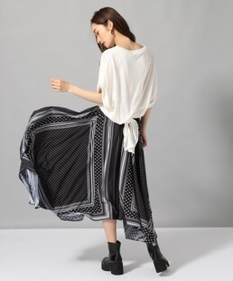 js日单进口亚麻享受夏天的感觉 背后设计交叉打结短袖T恤女