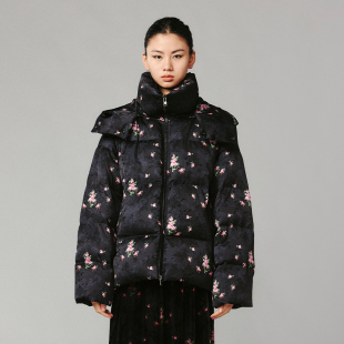 UOOYAA 墙纸纹样花朵羽绒服 乌丫欧式