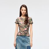 新款 UOOYAA 乌丫2026春季 「魔法花园」蔷薇迷彩亨利领T恤