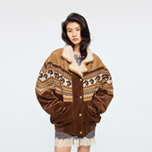 新款 UOOYAA 乌丫2026春季 「奇幻嘉年华」马年限定费尔岛棉夹克