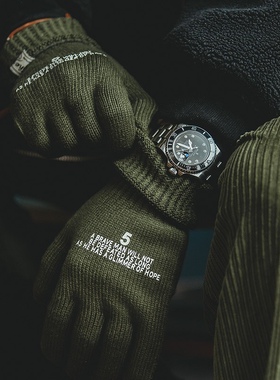 马登工装美式复古军绿色针织印花全指手套冬季防寒保暖耐磨骑行男