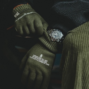 马登工装美式复古军绿色针织印花全指手套冬季防寒保暖耐磨骑行男