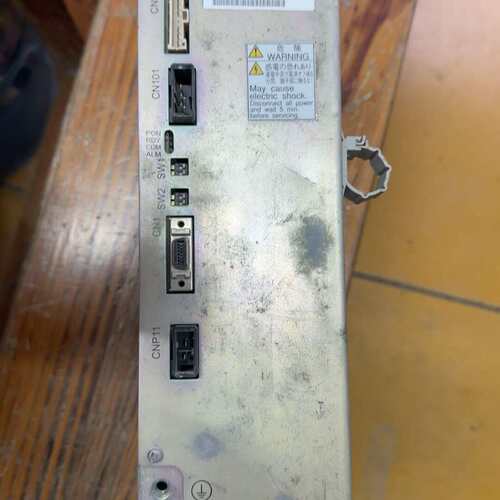 议价安川机器人手臂整流器SGDR-C0A080A01B，可维修