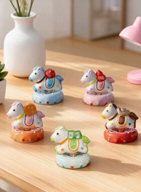 2026新款车载马年生肖迷你小摆件发财暴富小马汽车内中控台装饰品