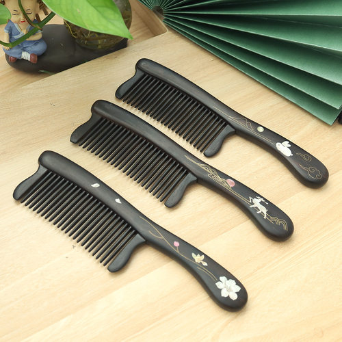 Purple Sandalwood Comb with Dense Teeth, Straight Hair, Pea