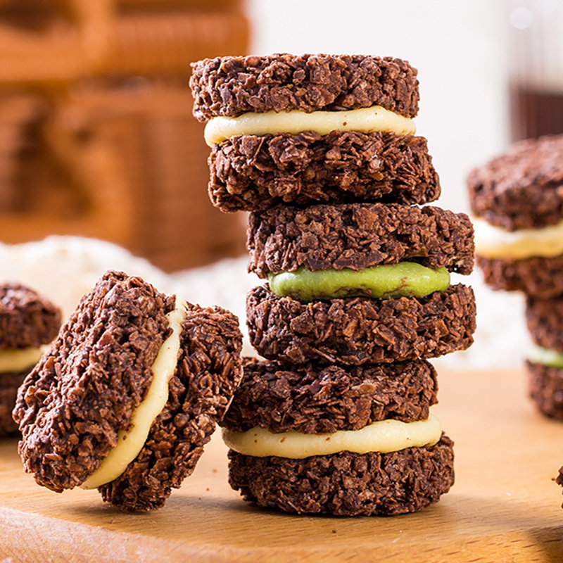 谷香酥脆巧克力燕麦脆吨吨抹茶牛轧糖夹心脆墩墩烘焙粗粮代餐零食