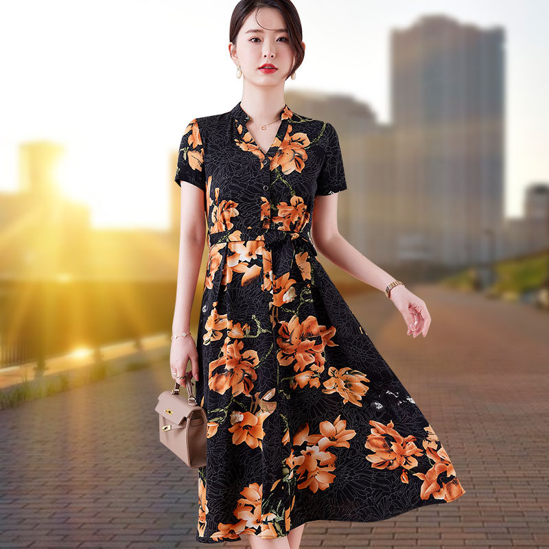 碎花连衣裙女中长款夏季2023年新款中年妈妈洋气减龄35岁40雪纺裙