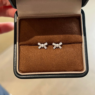 正品莫桑钻养耳洞蝴蝶结925纯银镶钻耳钉女轻奢小众设计精致耳饰