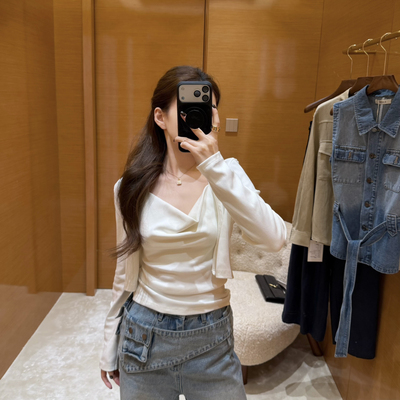 EASE-26夏上新设计师款挂脖纯色背心+简约小衫套装E26A6034