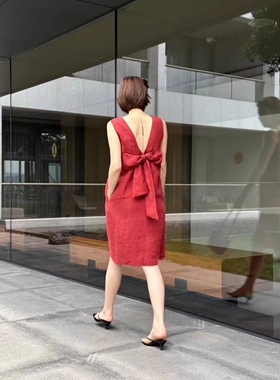欧洲站2024夏季新品法式复古红色无袖连衣裙女后背蝴蝶结显瘦裙子