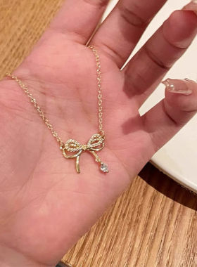 镶钻蝴蝶结项链女轻奢温柔感甜美吊坠锁骨链