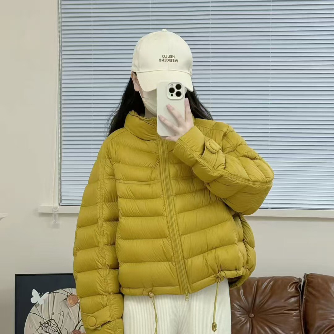 2025新款泡芙云感排骨羽绒服女短款宽松立领超好看90绒小个子外套
