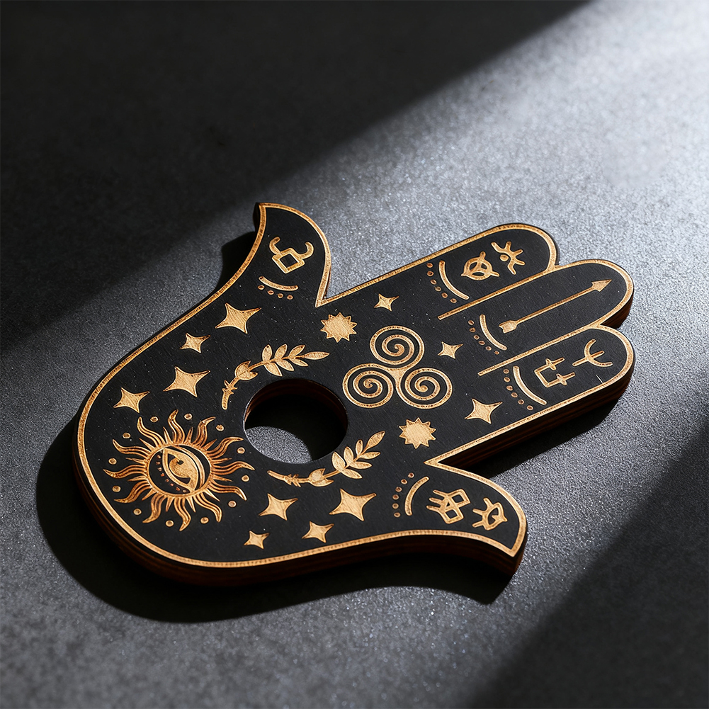 北欧风木质镂空法蒂玛手掌杯垫