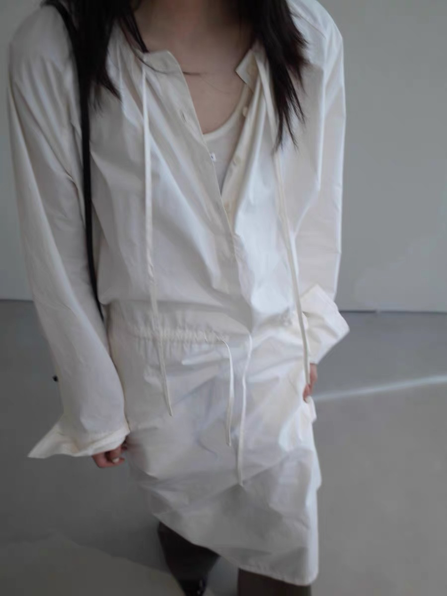 SR小众原创设计师简约气质褶皱抽绳收腰长袖衬衫连衣裙女