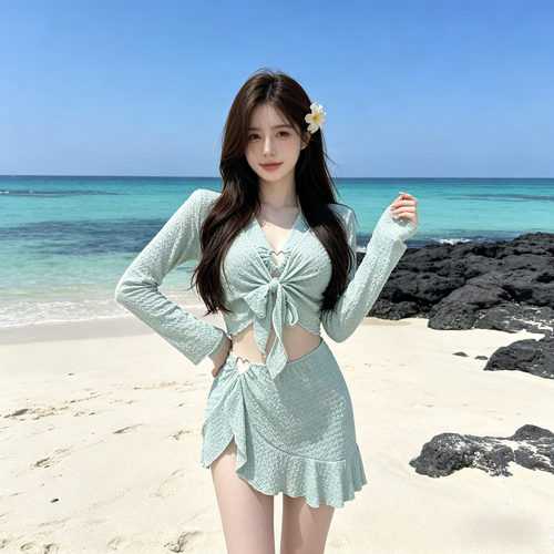 比基尼泳衣女2026新款绝美绿色分体四件套海边度假泡温泉游泳衣