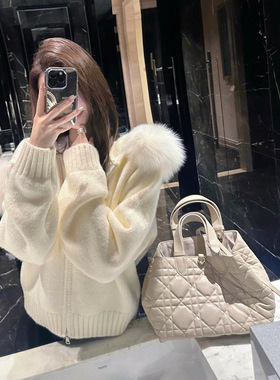 白色大毛领连帽狐狸毛针织外套女秋冬慵懒高级感宽松拉链开衫毛衣