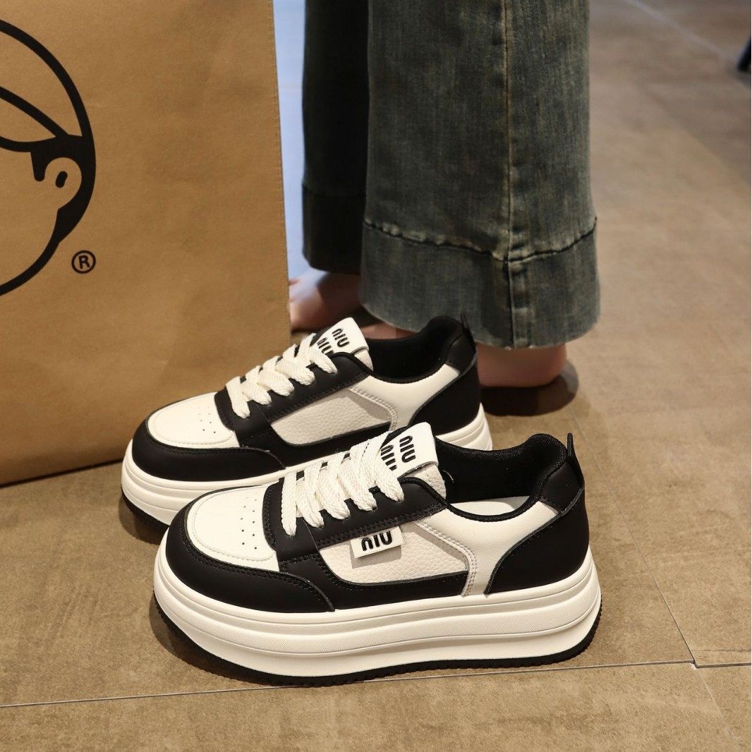 真皮踩屎感二棉鞋女2025秋冬新百搭加绒小白鞋厚底学生运动板鞋女