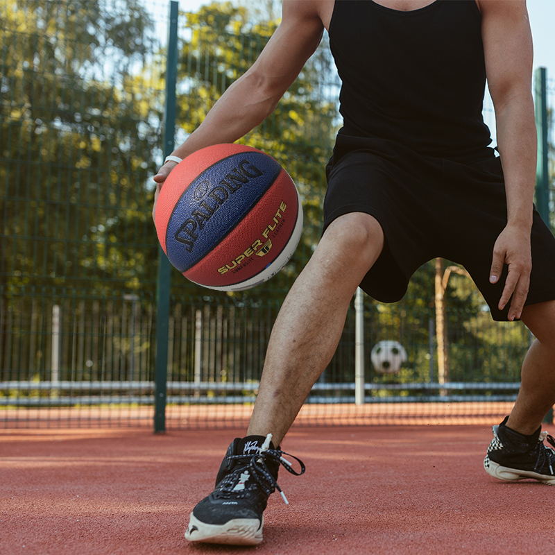 斯伯丁篮球TF系列专业比赛7号