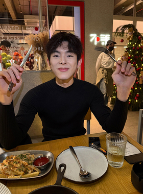 ESC MAN STUDIO/自制 秋冬舒适感坑条纹理长袖打底衫针织圆领毛衣