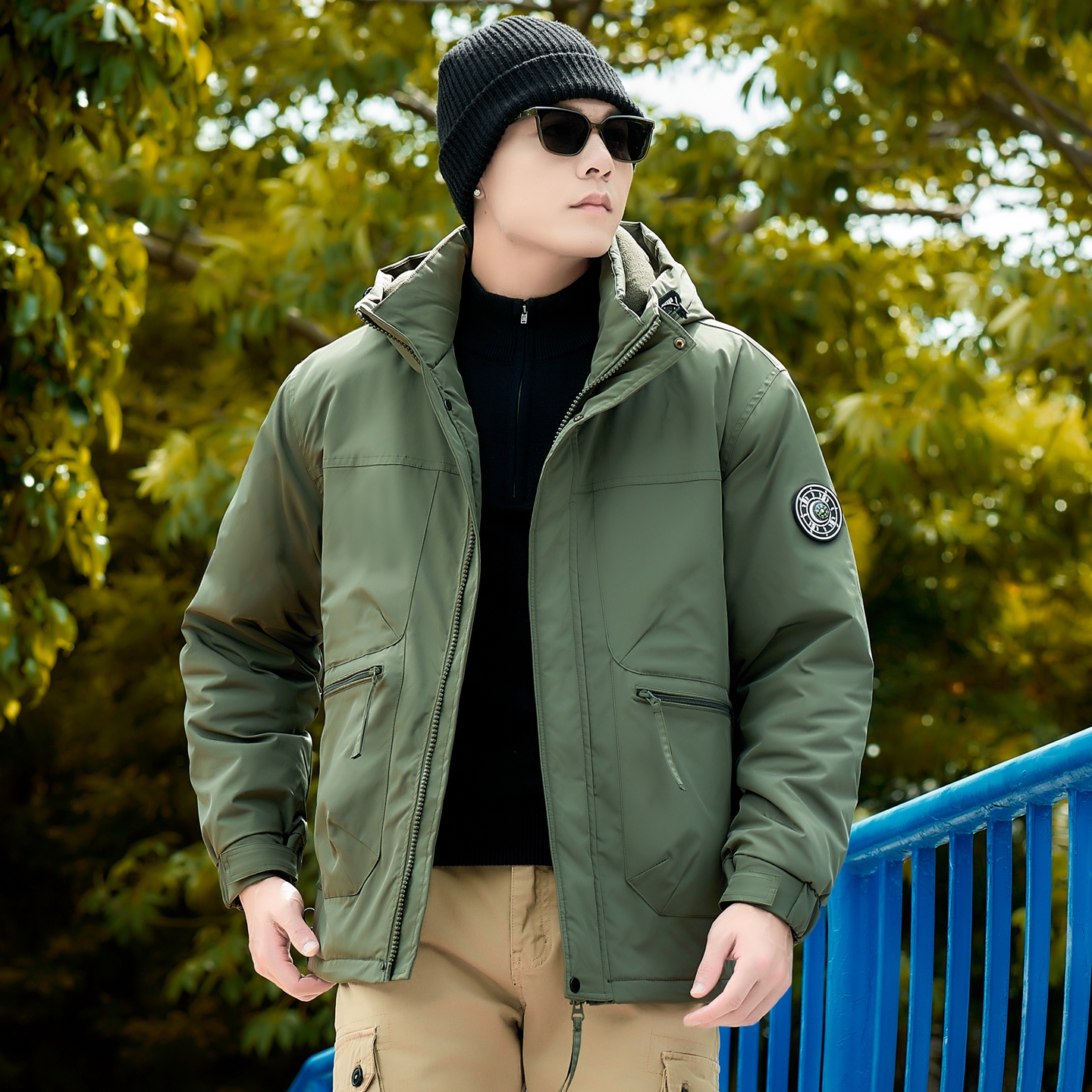 宽松休闲冬季保暖连帽加厚棉衣