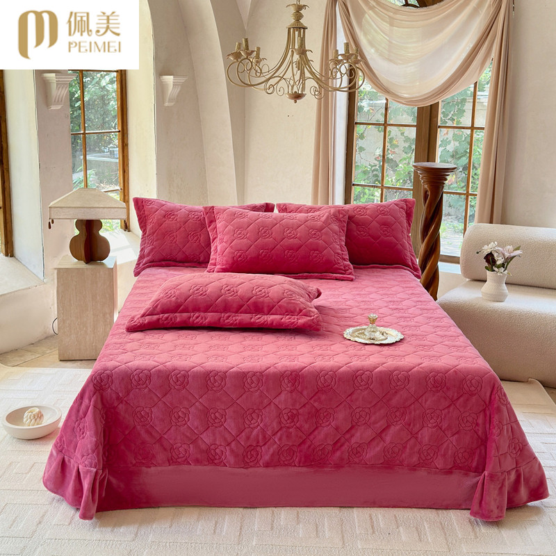 新款冬季牛奶绒花边床盖三件套时尚法式全工艺加厚牛奶绒夹棉盖毯