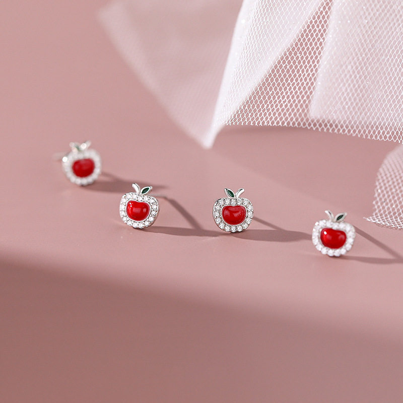 奥特莱斯折扣官网撤柜清仓捡漏18K金outlets超闪苹果百搭耳钉