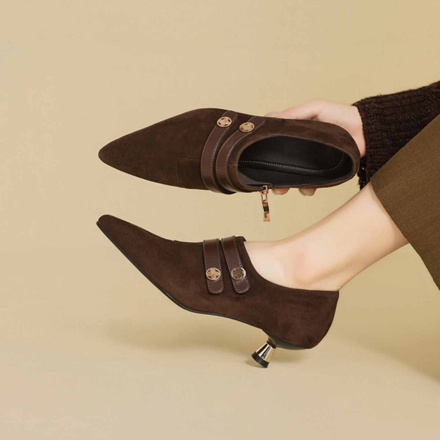 法式气质猫跟单鞋女2026春秋季新款韩版深口尖头皮带扣高跟鞋小跟,女鞋,深口单鞋,淘宝优惠券,粉丝福利购,淘宝优惠卷