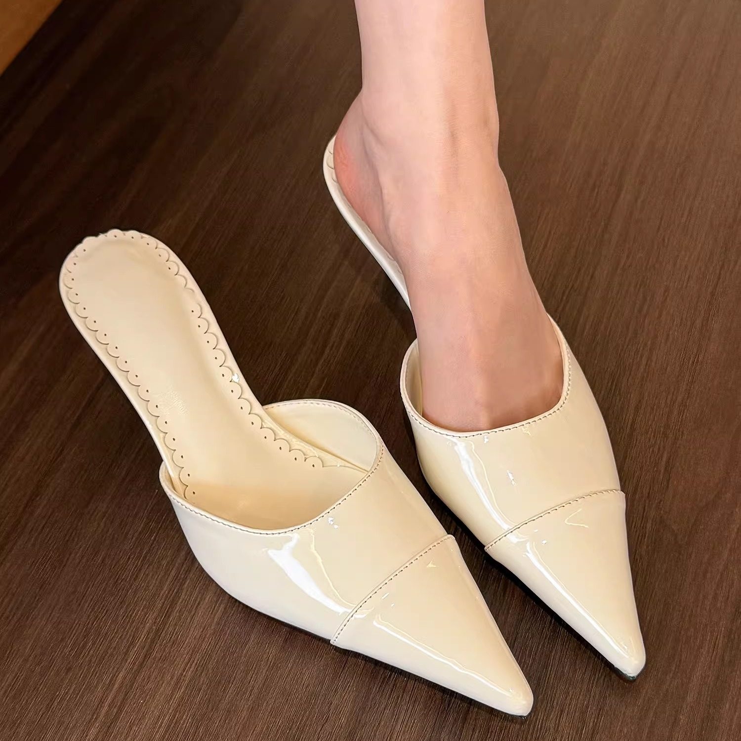 裸色尖头包头拖高跟鞋女2026春季新款韩式细跟浅口后空漆皮穆勒鞋,女鞋,包头拖,淘宝优惠券,粉丝福利购,淘宝优惠卷