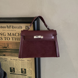 秋冬超火不撞款手提小拎包包女2025新款轻奢小众高级感斜挎凯莉包