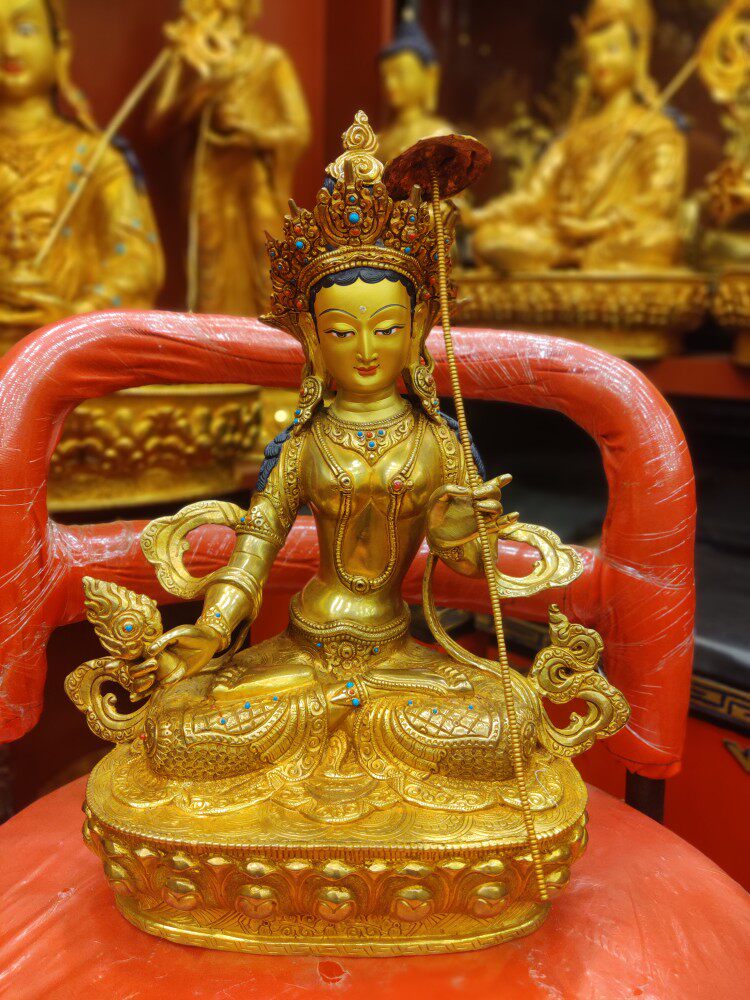 尼泊尔高档精品纯手工簪刻雕花工艺 大白伞盖佛母像 高34㎝