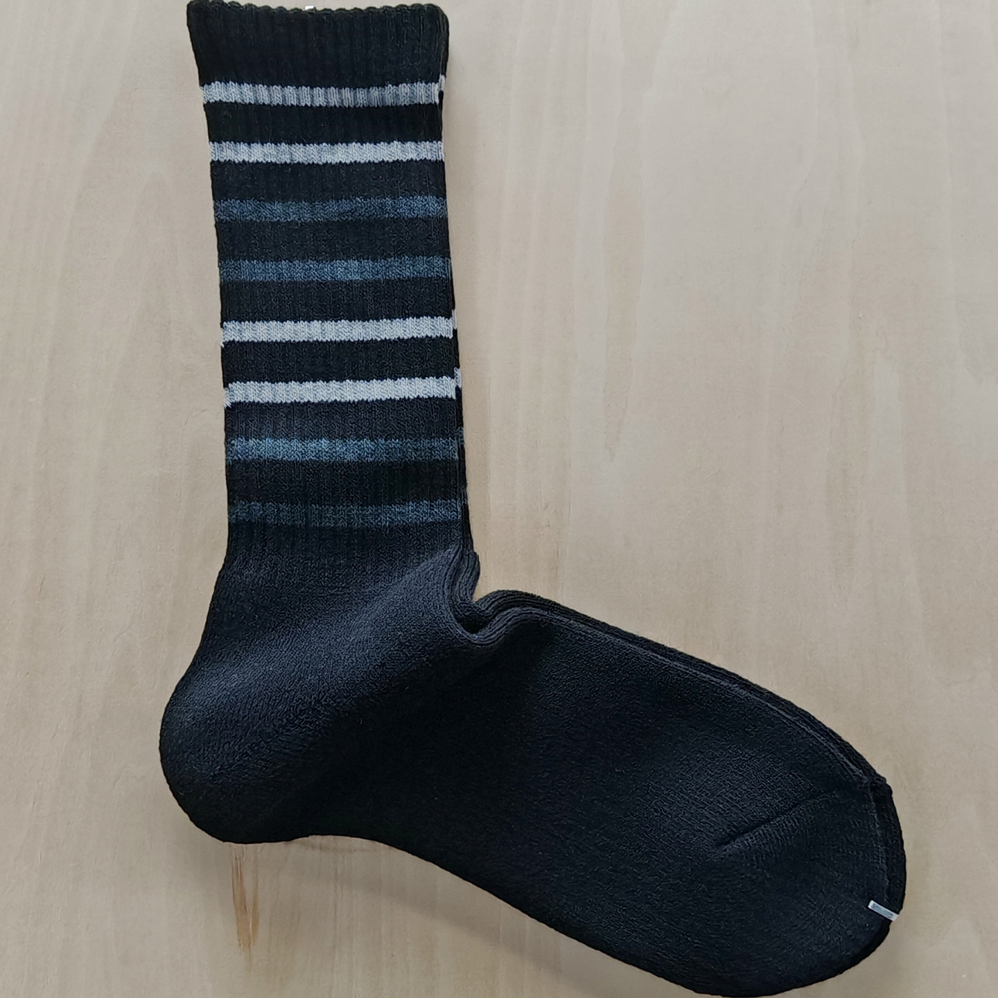 外贸男士羊毛毛圈中筒袜