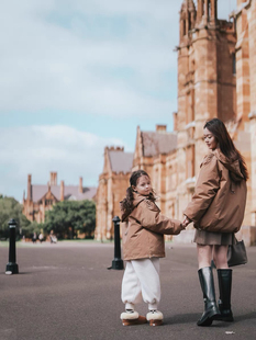 史豌豆女童轻薄羽绒服2025冬季新款亲子装小女孩连帽上衣