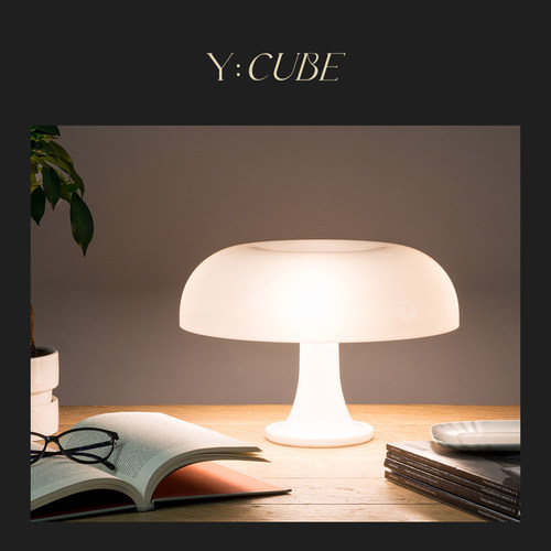 意大利进口客厅台灯Artemide