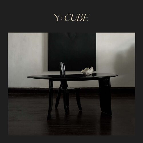 Y:CUBE | kar studio Oracle Desk甲骨文高光黑色艺术餐桌书桌子