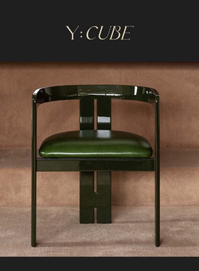 现货Y:CUBE意大利进口Tacchini Pigreco木框架多面料软包餐厅椅子