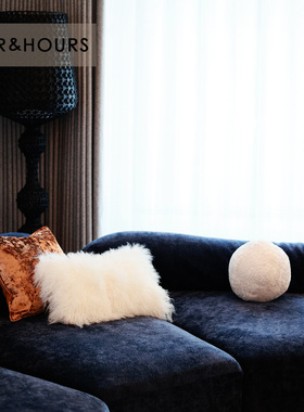 轻奢现代风设计师款橙色冰花割绒沙发抱枕黑色肌理靠垫腰枕靠包