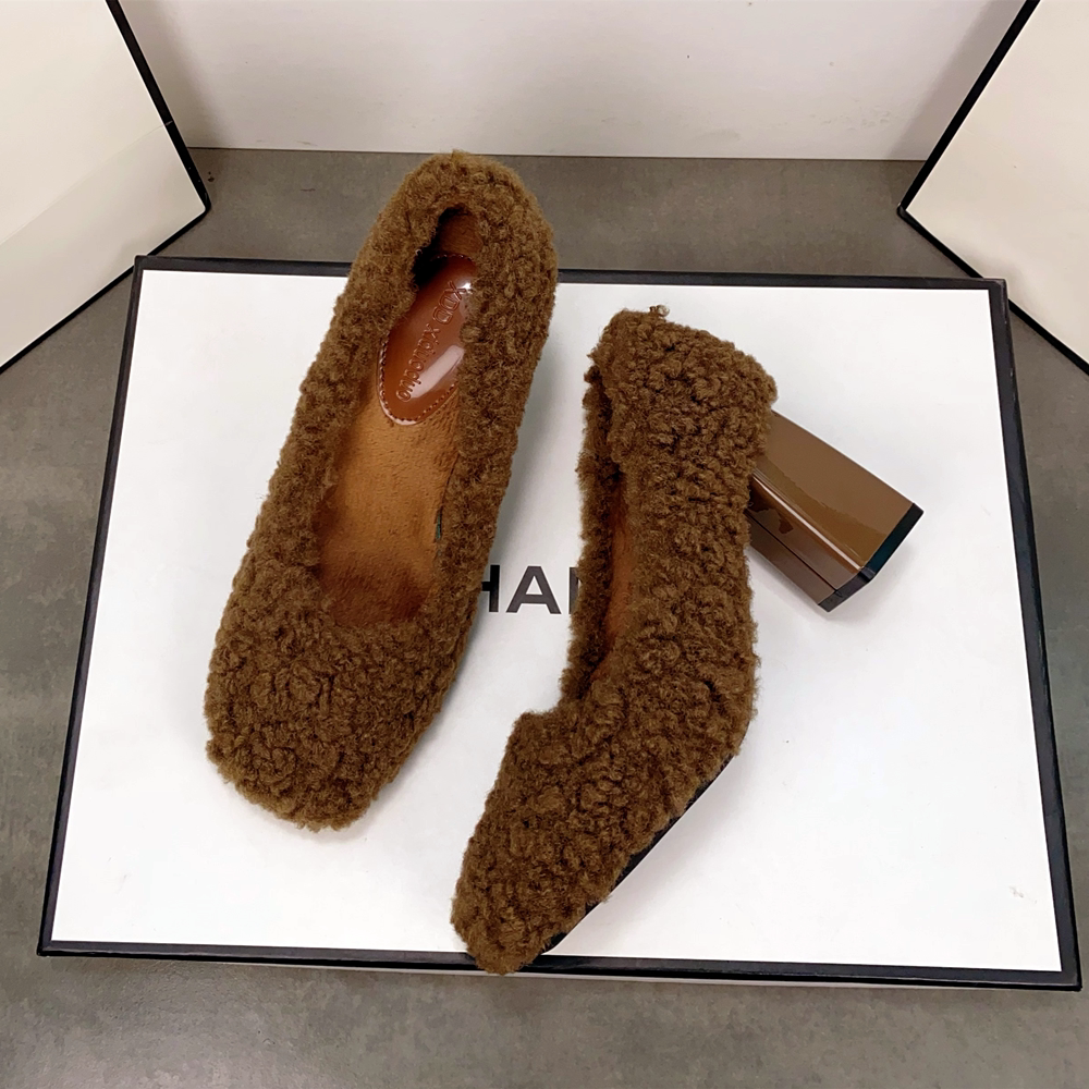 冬季毛毛鞋女2025年新款粗跟圆头通勤百搭仿羔羊毛卷毛保暖高跟鞋