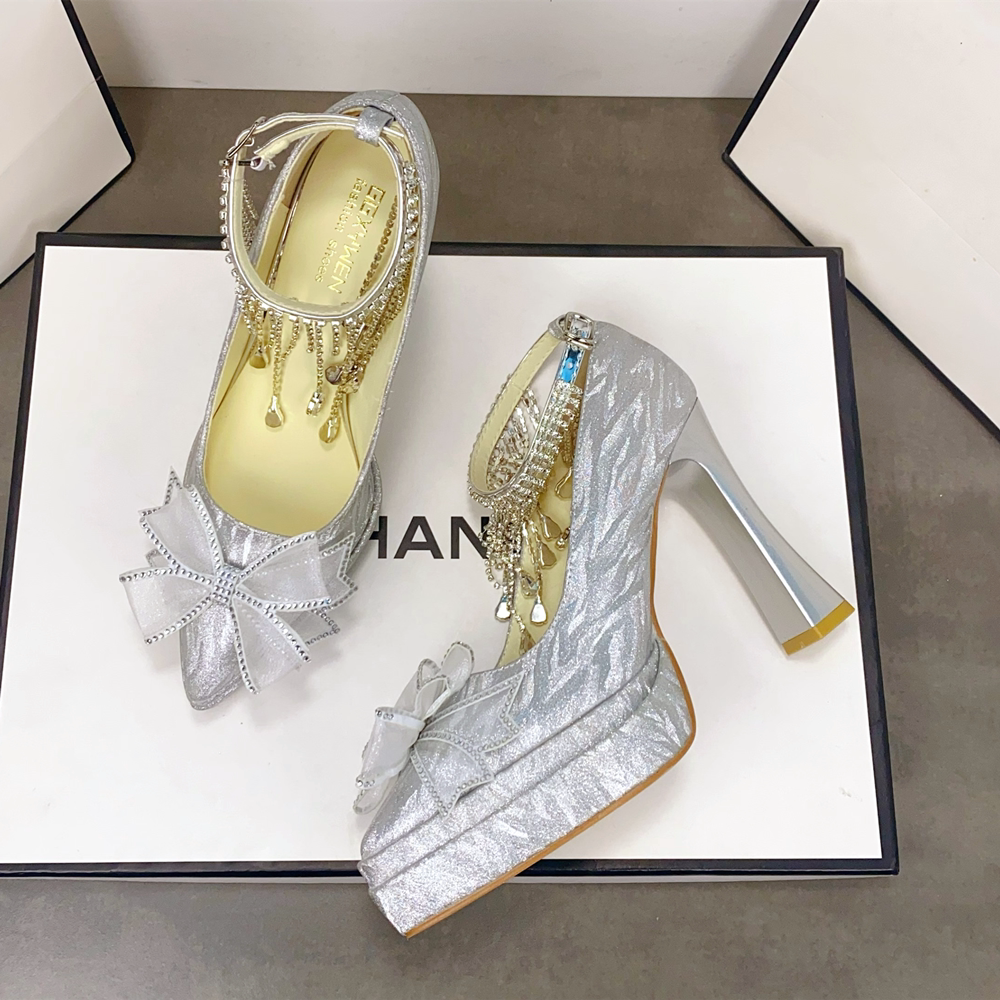 水钻流苏高跟鞋女防水台粗跟蝴蝶结水晶鞋新娘鞋轻奢配婚纱结婚鞋