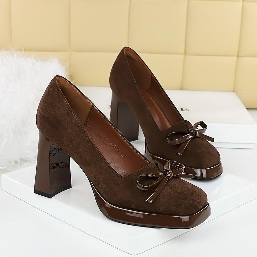 法式方头蝴蝶结高跟鞋女粗跟复古防水台宴会鞋绒面浅口职业OL单鞋